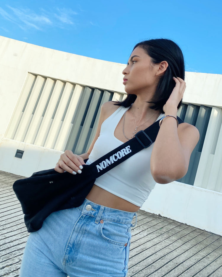 NOMCORE MESSENGER BAG