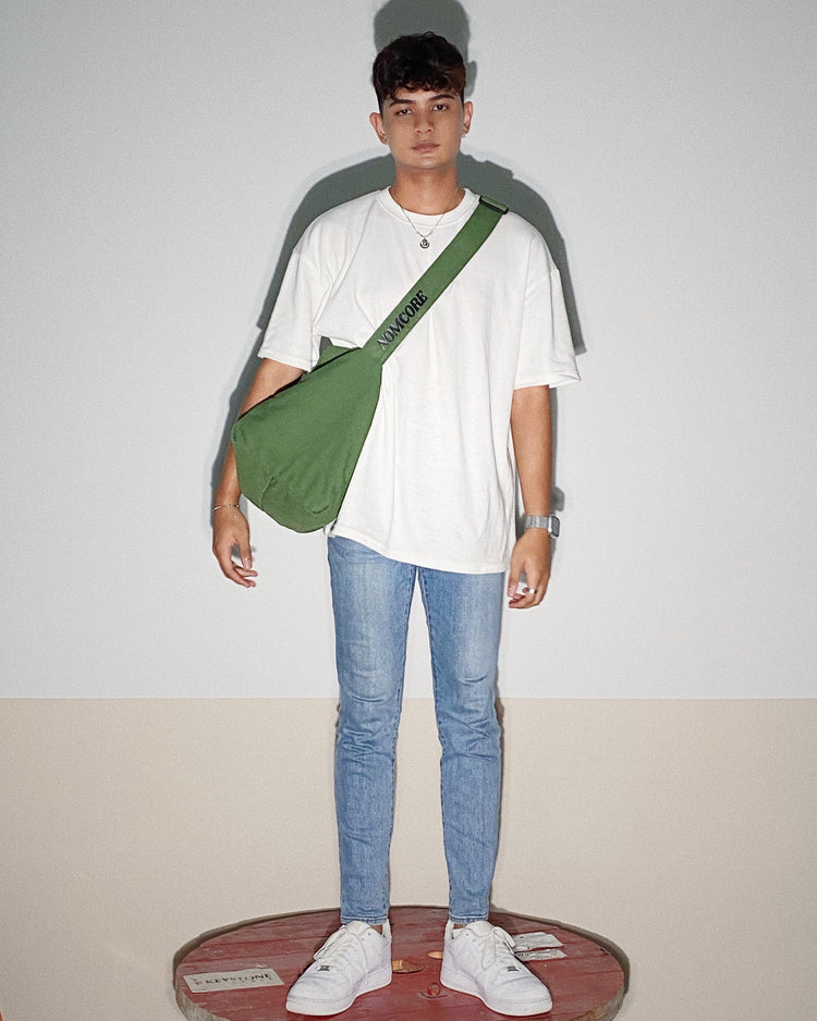 NOMCORE MESSENGER BAG